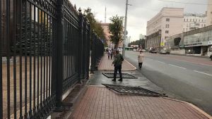 Житель Еманжелинского района демонтировал ворота ограждения резиденции губернатора